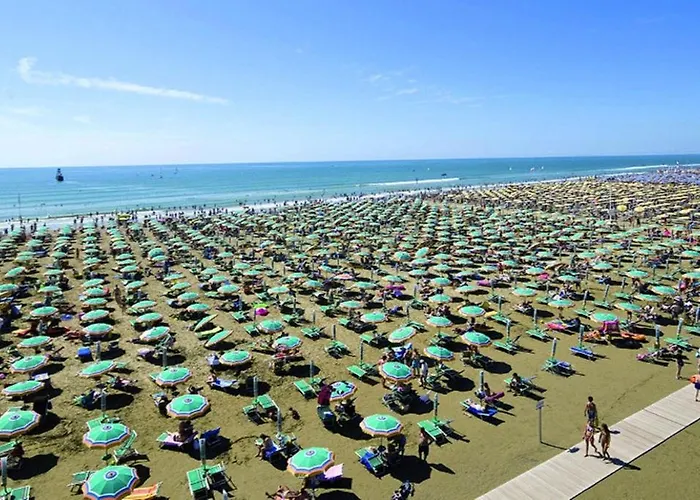 Choose To Spend Your With Beahost Apartmán Bibione